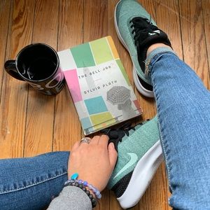 NWOB Nike Women’s Sneaker Flexexperience RN